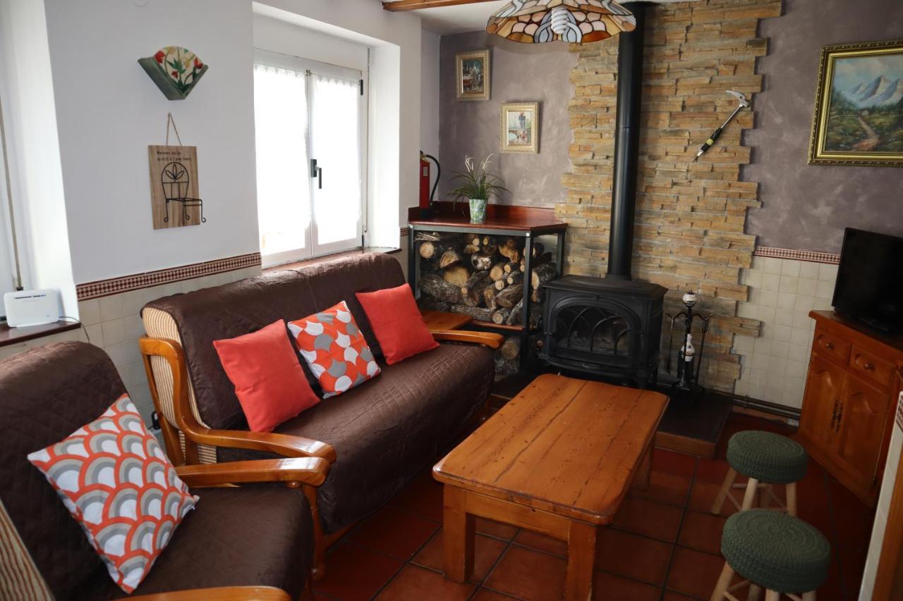 Casa Rural Cares Santa Maria de Valdeon Extérieur photo