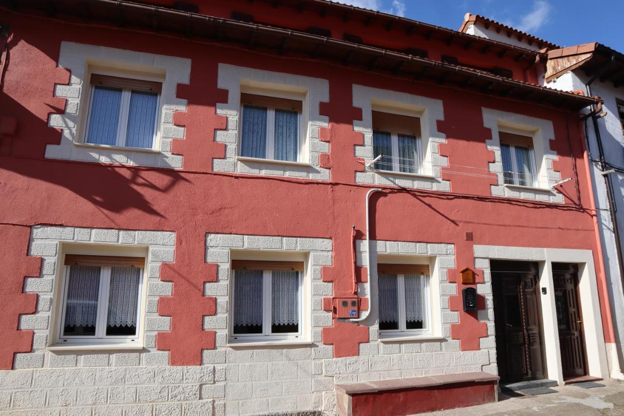 Casa Rural Cares Santa Maria de Valdeon Extérieur photo